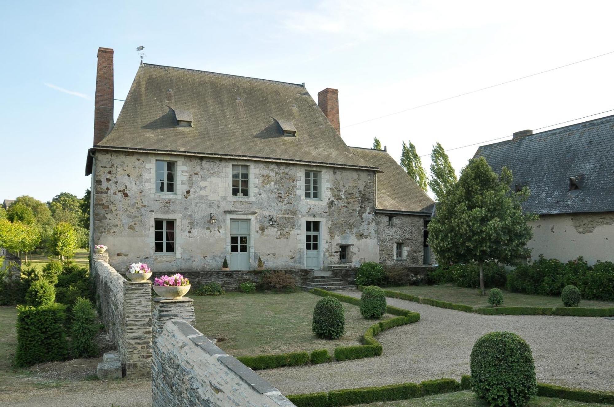 Grange Du Plessis Bed & Breakfast Segre Exterior photo