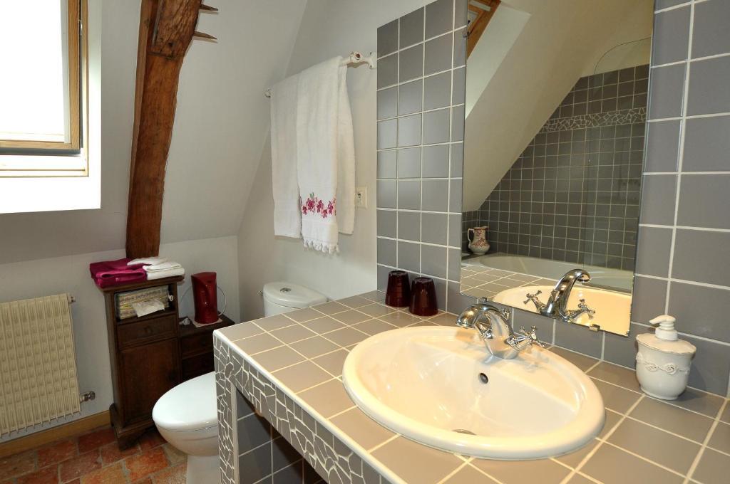 Grange Du Plessis Bed & Breakfast Segre Exterior photo
